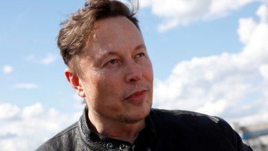 Tesla CEO Elon Musk Sells $930 Million in Shares to Cover Stock Option, Filings Show