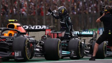 Brilliant Lewis Hamilton, challenges Mercedes in remarkably dramatic day in F1