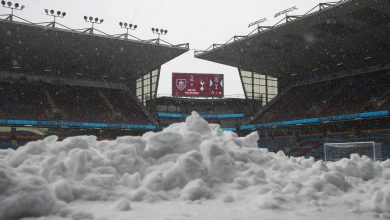 Tottenham fans make the 31-hour journey from Dallas to Burnley;  The match was postponed due to the snow
