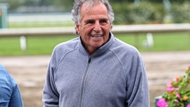 Russo, 79 years old, runs in pairs to claim the crown