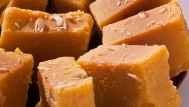 Watch: How to Make Classic South Indian Mysore Pak in 10 Minutes