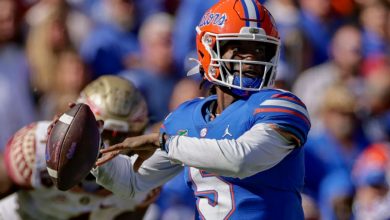 Defender Emory Jones, a red-shirt defender, will leave the Florida Gators, join the football transfer portal