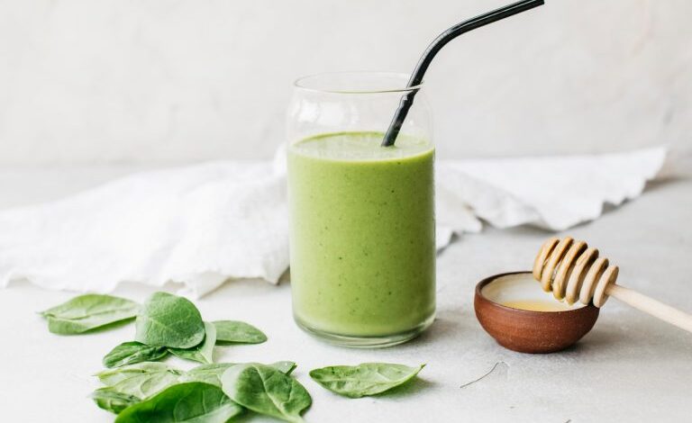 10 low-carb smoothie recipes to start the new year the right way