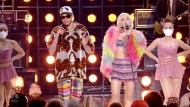 Miley Cyrus and Pete Davidson Tell 2021 to ‘Go to Hell’ in Wacky New Year’s Eve Special