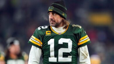 Eli Manning, Kurt Warner, others debate why Aaron Rodgers should(n't) stay with Packers