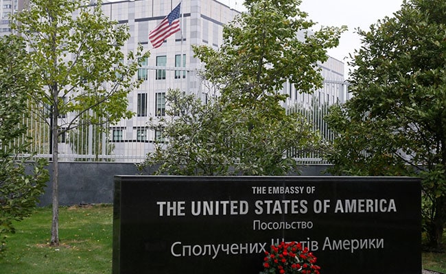 US Orders All Non-Emergency Embassy Staff To Leave Ukraine Over Russia Threat
