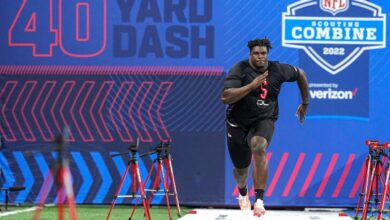 Georgia player Jordan Davis, at 341 pounds, runs 40 yards in 4.78 seconds in the combined NFL scouting