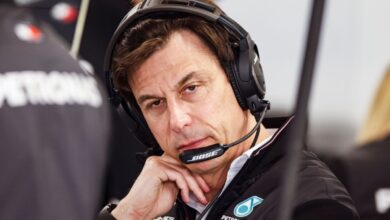 Toto Wolff calls Mercedes 'incredibly painful start'