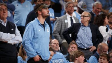 Final Four 2022 - UNC vs.  Duke takes precedence over a sold-out concert for country star Eric Church