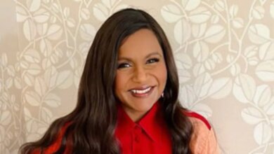 Mindy Kaling teaches us how to make delicious Bengali egg curry