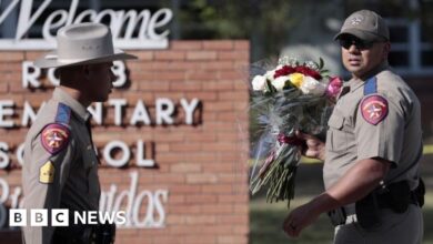 Uvalde shooting: Texas school gunman 'walks unhindered'