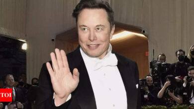 Twitter board OKs Musk's buyout bid worth $44bn