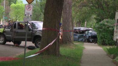2-vehicle crash sends 3 people to hospital on Monday: Edmonton police - Edmonton