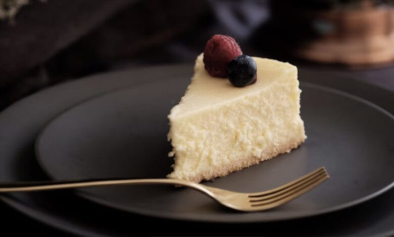 How To Make Classic New York Cheesecake At Home