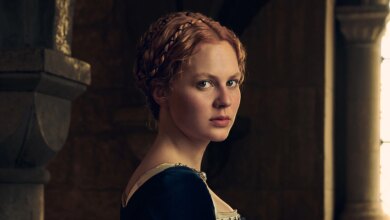 Becoming Elizabeth Opens up to Elizabeth I's "Mistake" First Love