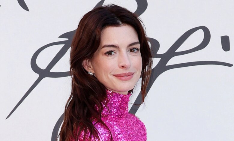 Anne Hathaway's new look proves she needs to be in Barbie as soon as possible