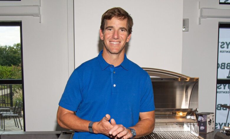 Eli Manning calls his personal style a 'boring look'