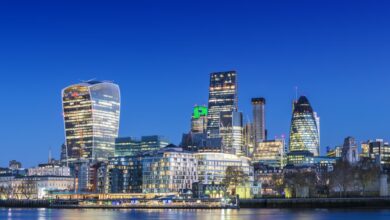Asset manager says UK property now toxic, names British Land and Land Securities