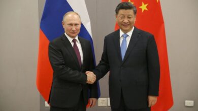 Putin and Xi meet against backdrop of growing crises for both leaders
