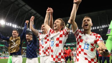 Croatia quật ngã Brazil, Argentina hạ Hà Lan