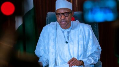 Nigeria to pay extra $4bn if loan-bond swap is denied: Buhari | Business and Economy News