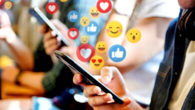 Social media affects mental health Pros Cons Benefits of taking a social media break