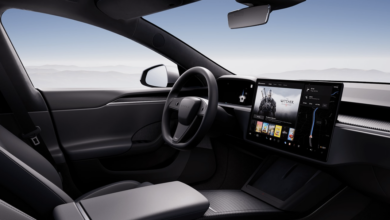 Tesla Model S, Model X Unyoked, Steering wheel is back to normal
