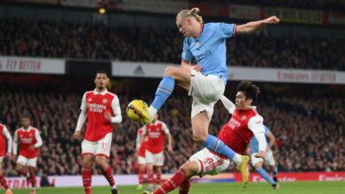 Manchester City overtakes Arsenal in Premier League race