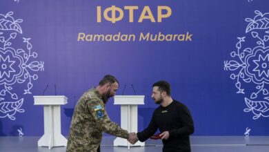 Zelensky shares Iftar with Muslim soldiers in 'new tradition of respect'