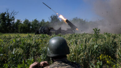 Ukraine Attacks Russian Positions as Signs of Counteroffensive Grow
