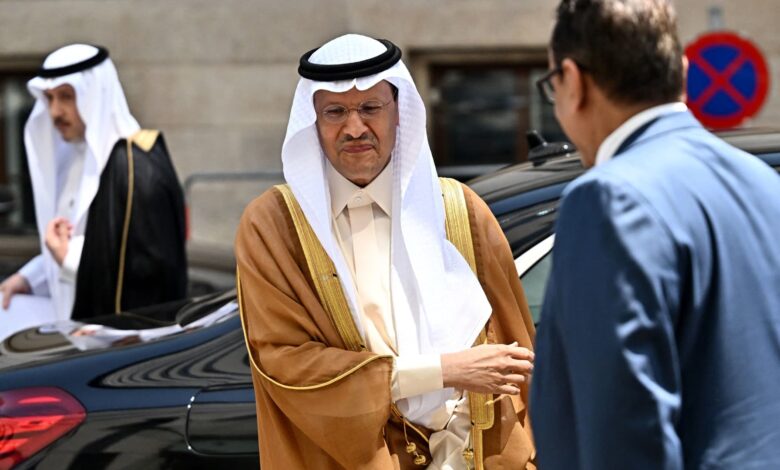 OPEC+ sticks to 2023 production target, Saudi Arabia sets further cuts